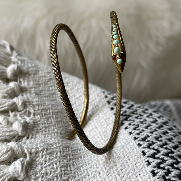 Vintage Coiled Gilt Egyptian Revival Silver Snake Bangle Turquoise Garnet Eyes - Picture 9 of 17